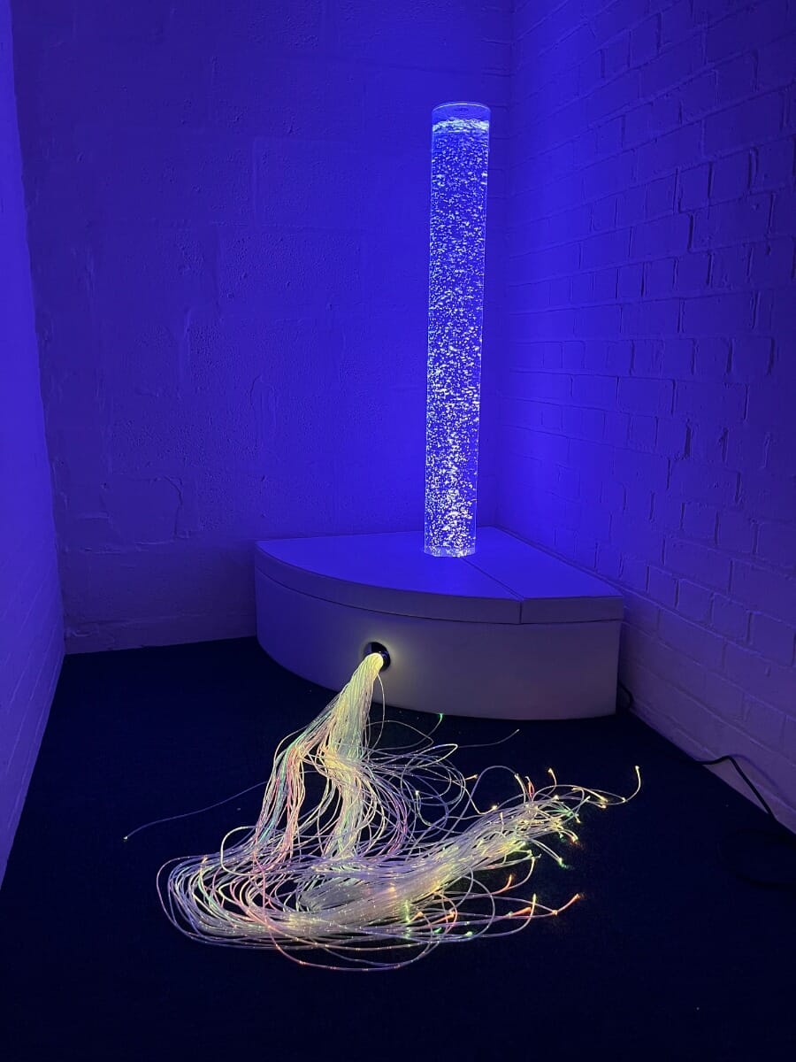 Sensory Corner Kit with Bubble Tube (150cm) and Fibre Optic Tails