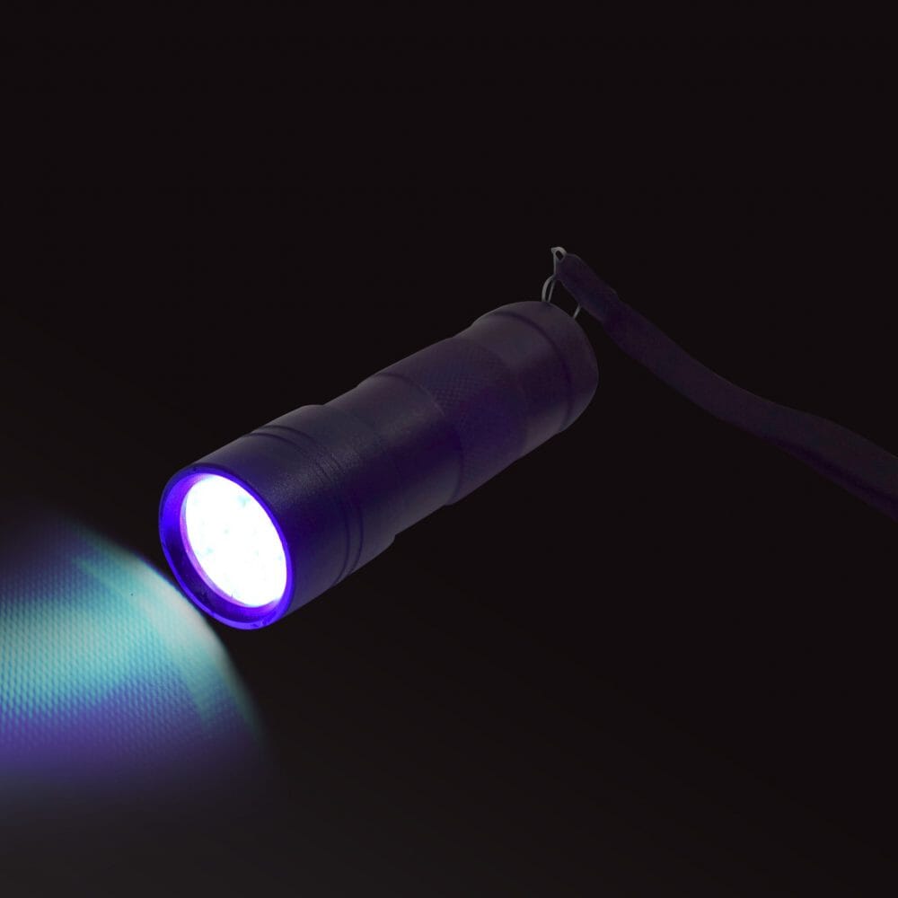 small uv flashlight